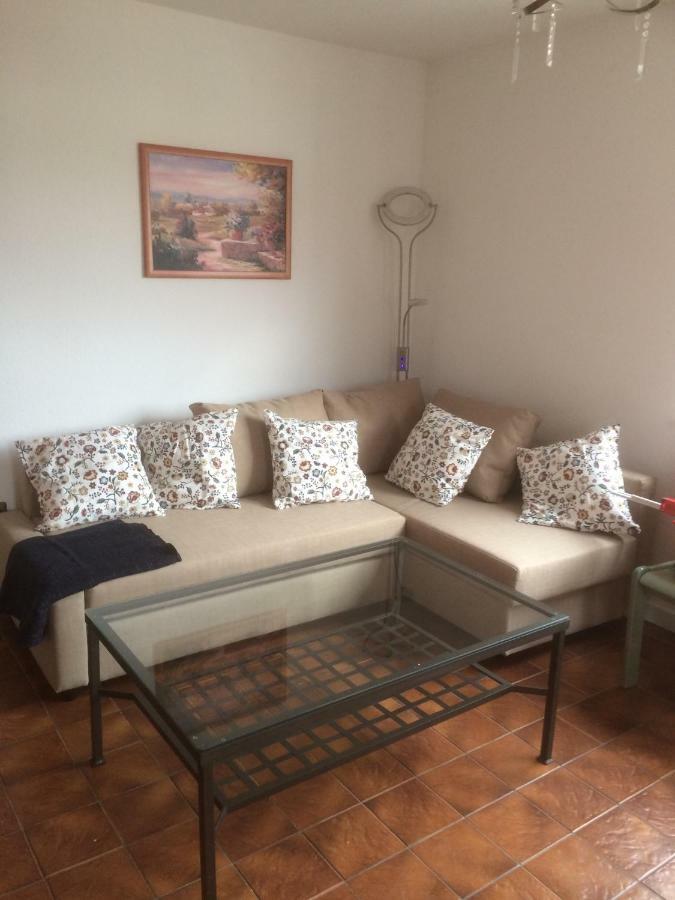 Dg Rechts 108A 2 Zimmer Apartment Dachgeschoss Holzminden Bagian luar foto