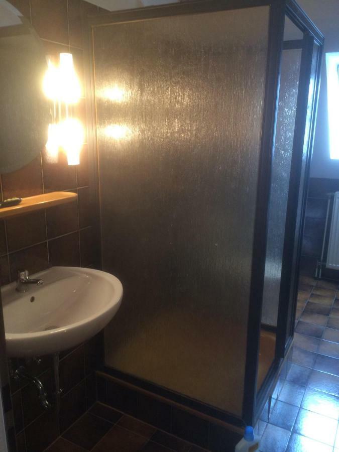 Dg Rechts 108A 2 Zimmer Apartment Dachgeschoss Holzminden Bagian luar foto